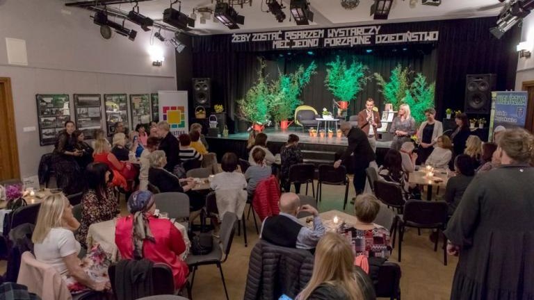 zeby zostac pisarzem wystarczy miec jedno porzadne dziecinstwo Krzyszkowice Wieliczka-016.jpg