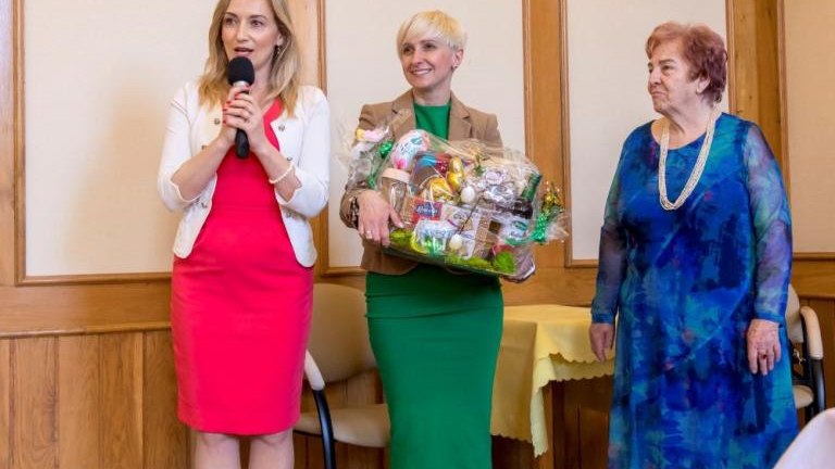 swiateczne spotkanie zwiazku emerytow w wielickim Magistracie-018.jpg