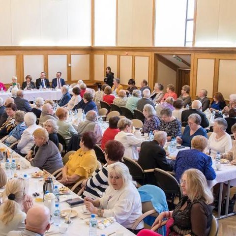Świąteczne spotkanie związku emerytów w wielickim Magistracie