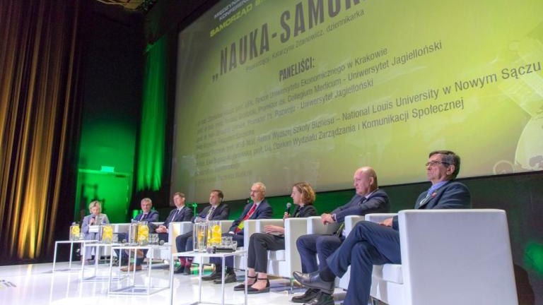 Miedzynarodowa Konferencja Samorzad 6.0 Wieliczka Mediateka-009.jpg