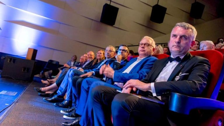 wreczenie medali dobroci 2023 Wieliczka Mediateka-009.jpg