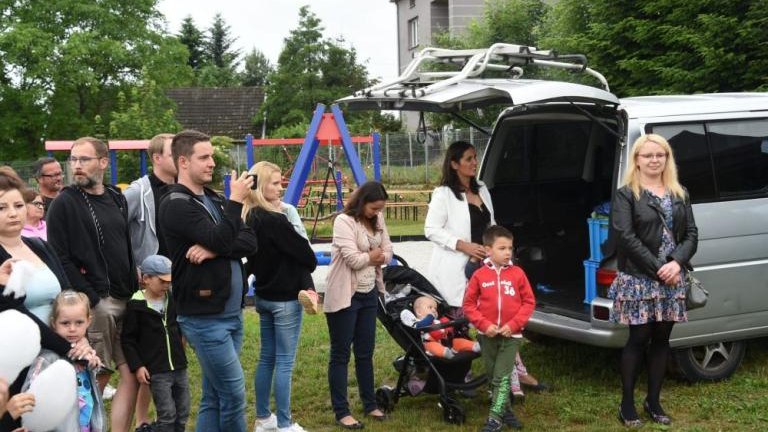 Otwarcie nowego placu zabaw i terenu rekreacyjnego w Raciborsku gm Wieliczka-014.jpg