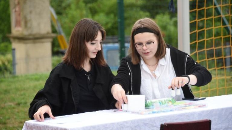 Otwarcie nowego placu zabaw i terenu rekreacyjnego w Raciborsku gm Wieliczka-017.jpg
