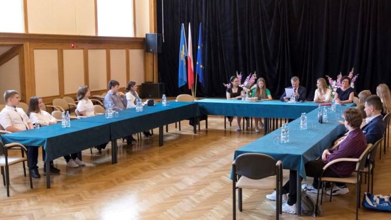 IX sesja mlodziezowej rady miejskiej w Wieliczce-024.jpg