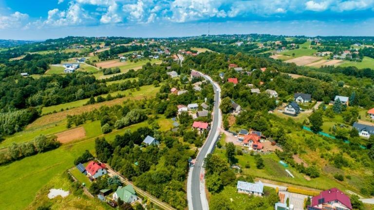 przebudowana droga gminna w Grajowie gm Wieliczka-023.jpg