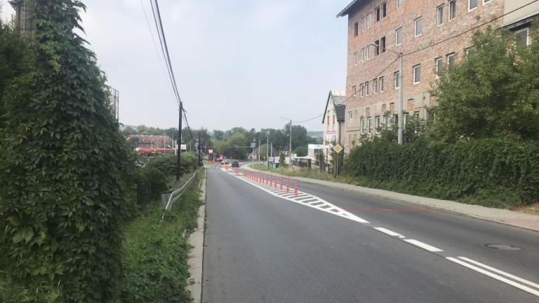 zakonczono_projekt przebudowa_przejsc_dla_ pieszych przez drogi gminne Wieliczka-Narutowicza.jpg
