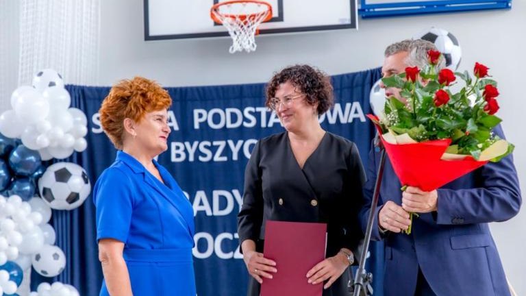 akty nadania awansu zawodowego nauczyciela Wieliczka-010.jpg