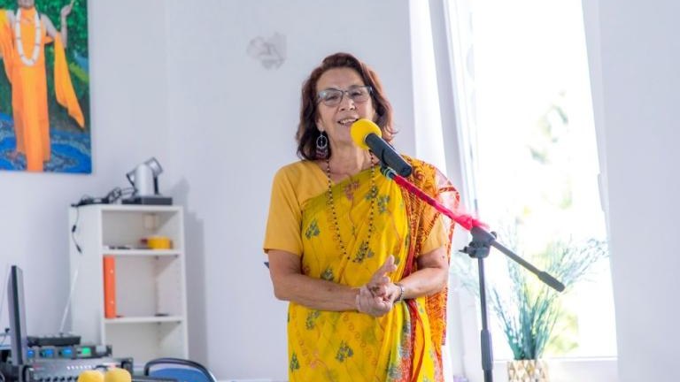 w swiatyni hinduistycznej w Brzegach-012.jpg