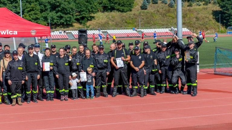 zawody strazackie 2023 arena lekkoatletyczna gmina Wieliczka-003.jpg