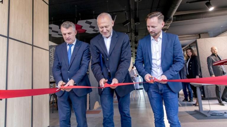 otwarcie zakladu produkcyjnego firmy Euronova w Wielickiej Strefie Aktywnosci Gospodarczej-001.jpg