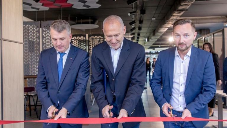 otwarcie zakladu produkcyjnego firmy Euronova w Wielickiej Strefie Aktywnosci Gospodarczej-006.jpg