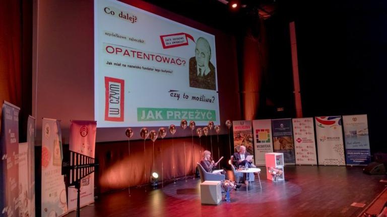 historia niezwyklej przyjazni Wisławy Szymborskiej oraz Zbigniewa Herberta Wielicka_Mediateka-012.jpg