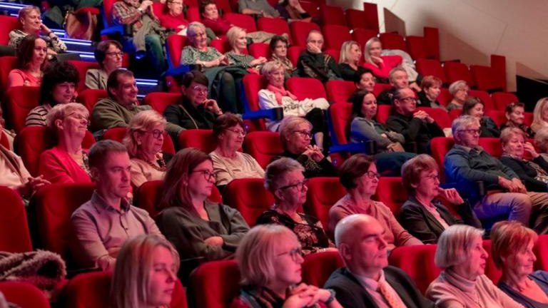 historia niezwyklej przyjazni Wisławy Szymborskiej oraz Zbigniewa Herberta Wielicka_Mediateka-018.jpg