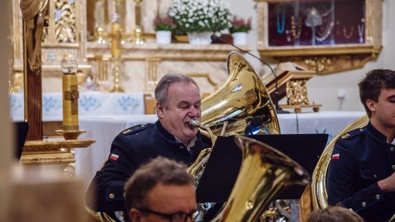 koncert zaduszkowy orkiestry detej Hejnal z Byszyc gm Wieliczka-007.jpg