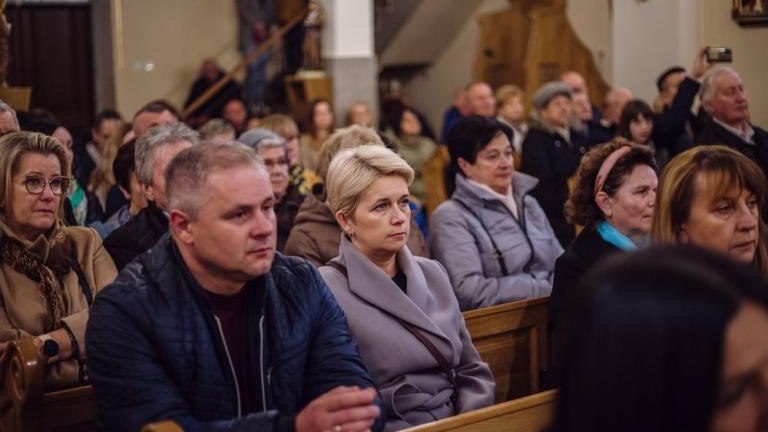 koncert zaduszkowy orkiestry detej Hejnal z Byszyc gm Wieliczka-014.jpg