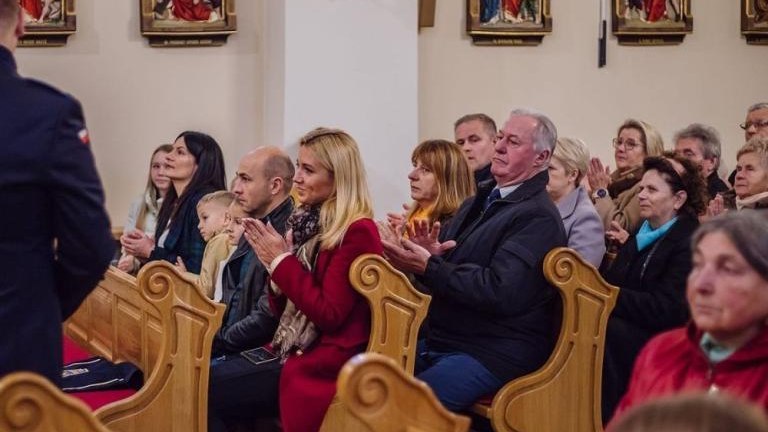 koncert zaduszkowy orkiestry detej Hejnal z Byszyc gm Wieliczka-026.jpg