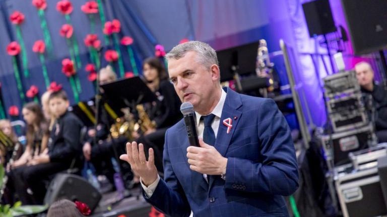wspolne spiewanie piesni patriotycznych młodziezy wielickich szkol podstawowych Solne_Miasto-033.jpg
