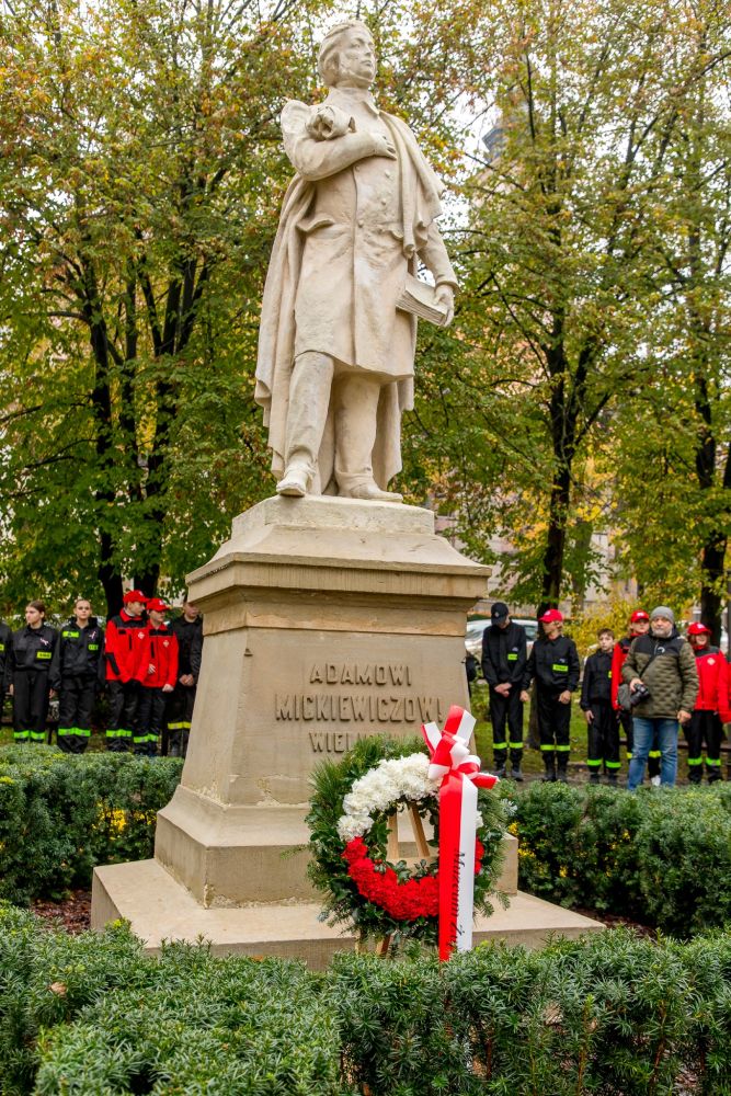120. rocznica odsłonięcia pomnika Adama Mickiewicza w Wieliczce-015.jpg