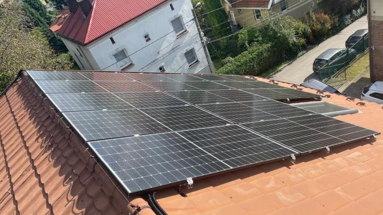 montaz instalacji fotowoltaicznych na budynkach uzytecznosci publicznej w Wieliczce-008.jpg