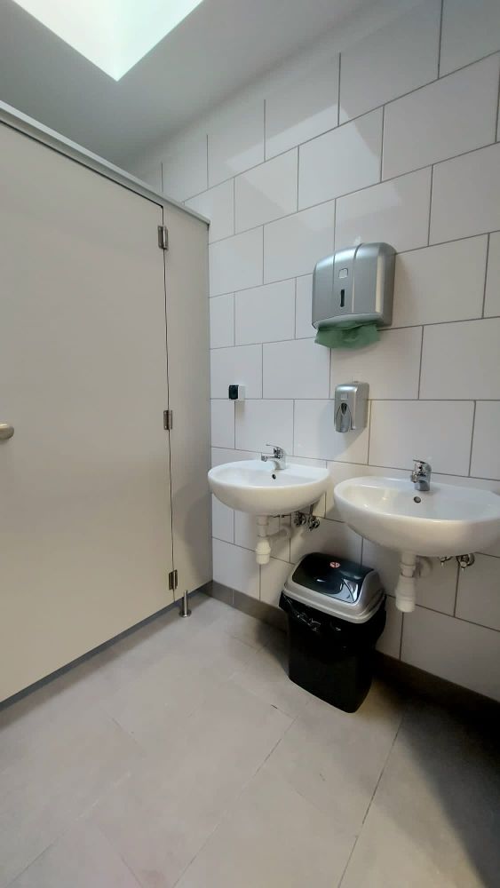 orlik przy CER Solne Miasto z nowoczesnym zapleczem sanitarno-szatniowym-004.jpg