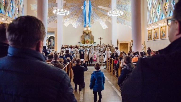 wystep Scholi_Hosanna z okazji swieta patronki muzyki koscielnej - sw Cecylii Parafia_Strumiany-002.jpg