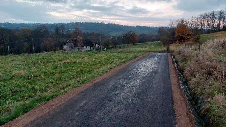 modernizacja drogi dojazdowej do gruntow rolnych w Janowicach_1.jpg