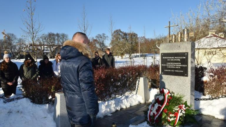 80. rocznica zbrodni hitlerowskiej w Wieliczce-013.jpg