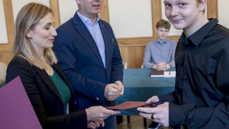 I Sesja Młodzieżowej Rady Miejskiej w Wieliczce-011.jpg