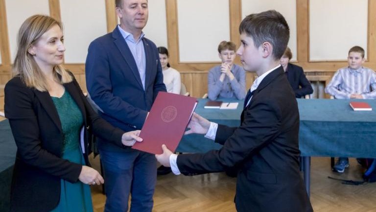 I Sesja Młodzieżowej Rady Miejskiej w Wieliczce-021.jpg