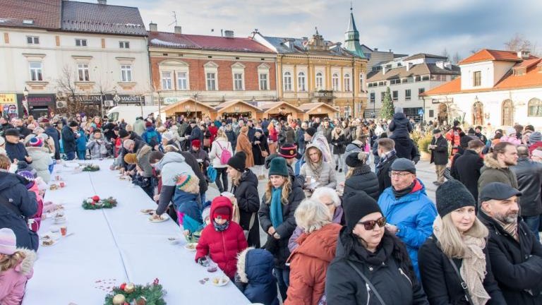 Wigilia dla mieszkancow 2023 wielicki_rynek Miasto i Gmina Wieliczka-001.jpg