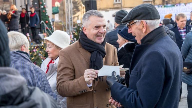 Wigilia dla mieszkancow 2023 wielicki_rynek Miasto i Gmina Wieliczka-039.jpg