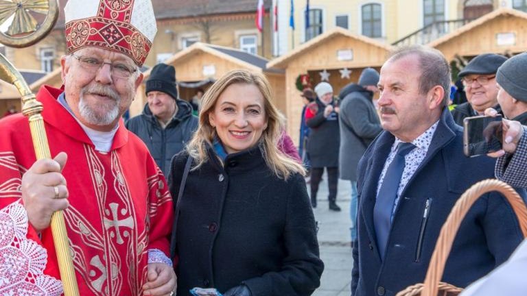 Wigilia dla mieszkancow 2023 wielicki_rynek Miasto i Gmina Wieliczka-052.jpg