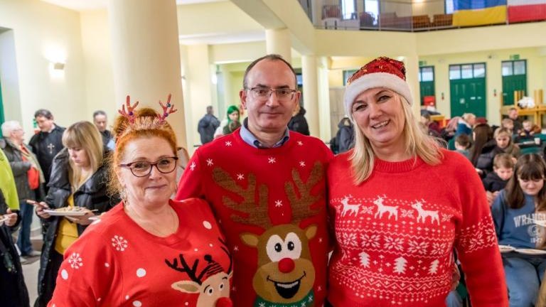 Betlejemskie Swiatlo Pokoju w Centrum Pomocy dla Ukrainy w Grabiu gm Wieliczka-009.jpg