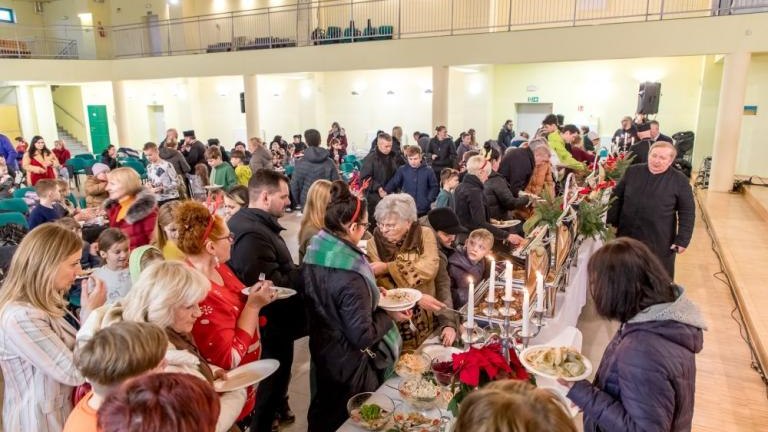 Betlejemskie Swiatlo Pokoju w Centrum Pomocy dla Ukrainy w Grabiu gm Wieliczka-014.jpg
