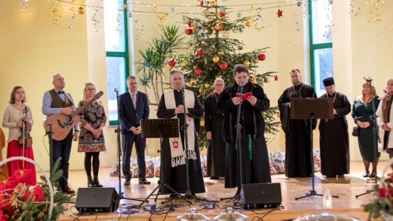 Betlejemskie Swiatlo Pokoju w Centrum Pomocy dla Ukrainy w Grabiu gm Wieliczka-026.jpg