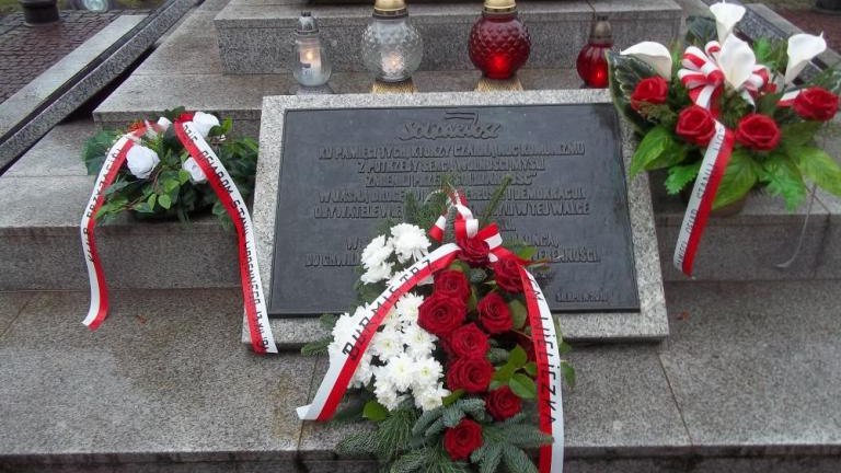 42 lata temu wprowadzono stan wojenny na obszarze Polskiej Rzeczpospolitej Ludowej Wieliczka pamieta-007.jpg