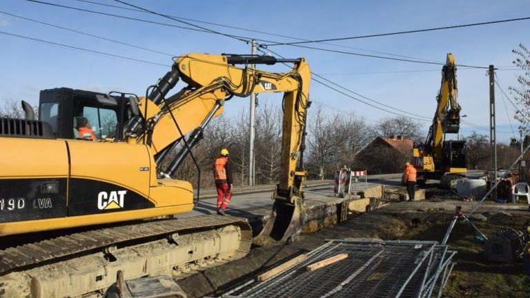 za ponad 250 mln zł wybudowano blisko 300 km sieci kanalizacyjnej w Miescie i Gminie Wieliczka-006.jpg