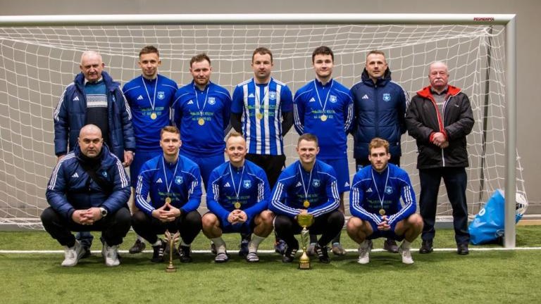 LKS Gwiazda Brzegi zwyciezca Turnieju Pilkarskiego o Puchar Artura Koziola Burmistrza Miasta i Gminy Wieliczka-002.jpg