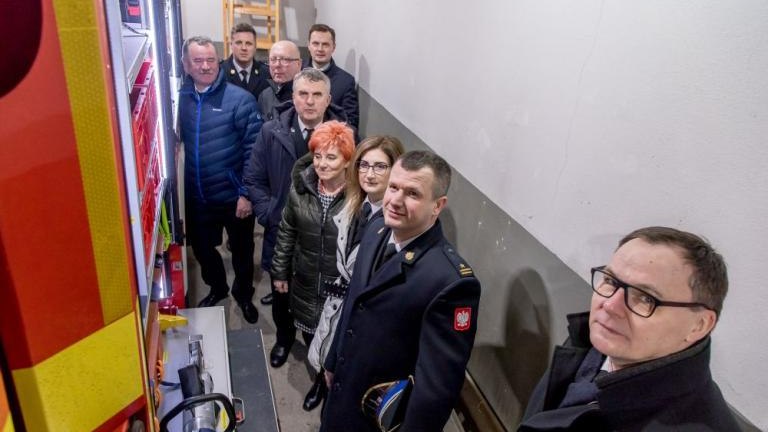 nowy samochod pozarniczy dla OSP Grabie gw Wieliczka-003.jpg
