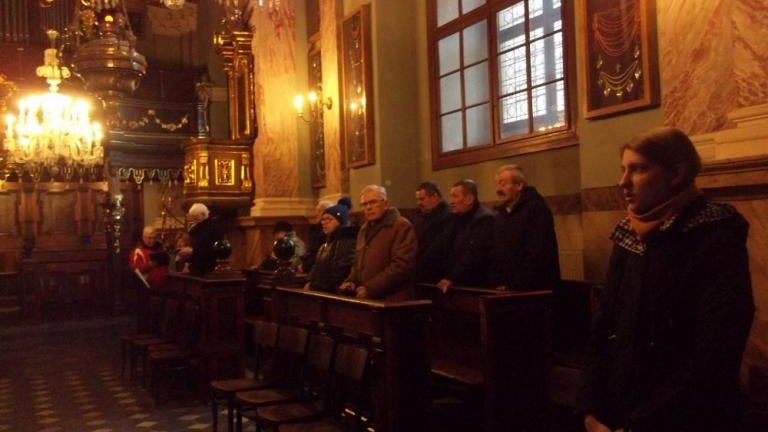 msza sw w kosciele Karmelitow dla MZRTK i spotkanie oplatkowe w bibliotece publicznej przy Rajskiej-003.jpg