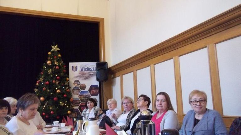 delegacja KPW na Spotkaniu Noworocznym Srodowisk Senioralnych w Wieliczce Sala Magistrat-005.jpg