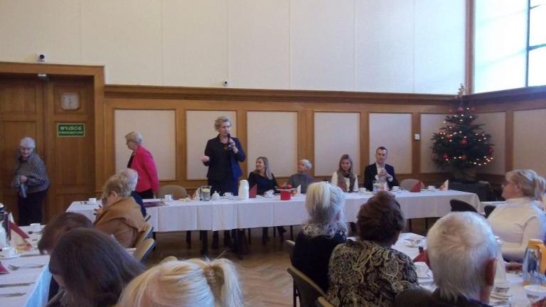 delegacja KPW na Spotkaniu Noworocznym Srodowisk Senioralnych w Wieliczce Sala Magistrat-007.jpg