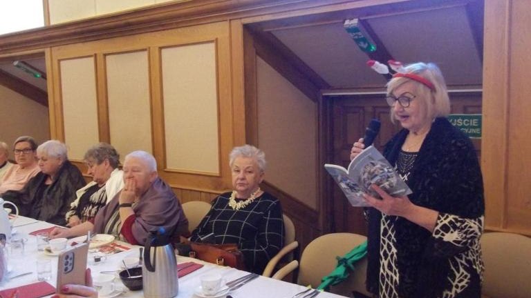 delegacja KPW na Spotkaniu Noworocznym Srodowisk Senioralnych w Wieliczce Sala Magistrat-012.jpg