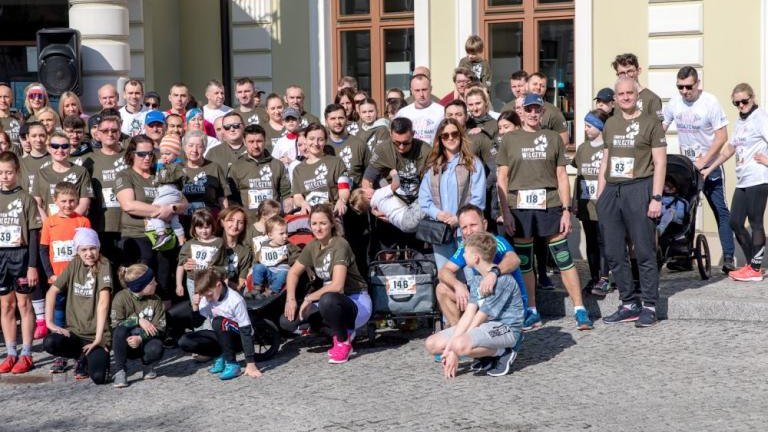 Bieg Tropem Wilczym - rekordowe 350 osob na linii startu-010.jpg