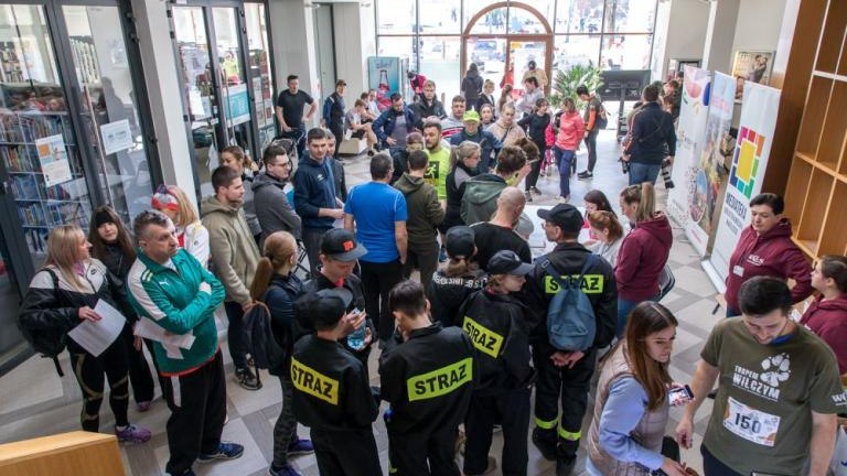 Bieg Tropem Wilczym - rekordowe 350 osob na linii startu-018.jpg