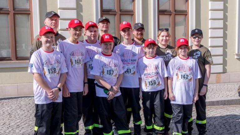 Bieg Tropem Wilczym - rekordowe 350 osob na linii startu-022.jpg