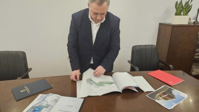 kolejne spotkanie zespolu ds. budowy i utworzenia na terenie miasta Wieliczka Szpitala Uniwersyteckiego-003.jpg