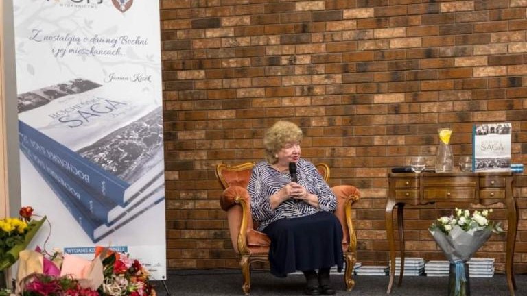 prezentacja ksiazki Janiny Kesek BOCHENSKA_SAGA Domy i ludzie z udzialem delegacji Stowarzyszenia Klub_Przyjaciol_Wieliczki-003.jpg