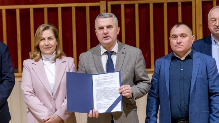 ponad 4 miliony na zakonczenie budowy przedszkola w Kozmicach Wielkich-004.jpg