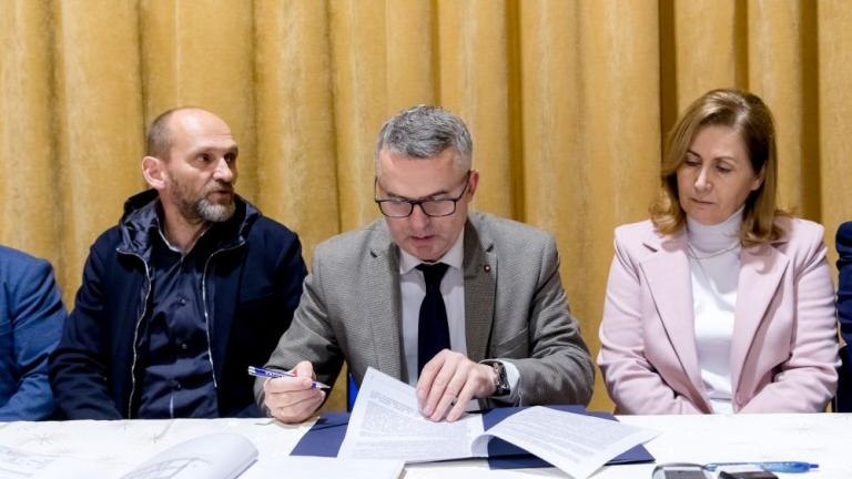 ponad 4 miliony na zakonczenie budowy przedszkola w Kozmicach Wielkich-010.jpg